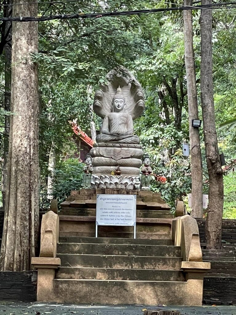 วัดอุโมงค์หรือสวนพุทธธรรม เชียงใหม่