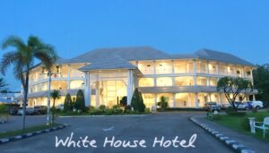 White House Hotel ตาก