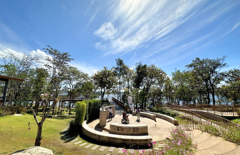 สกายวอล์คเขื่อนสิรินธร Nature Walkway