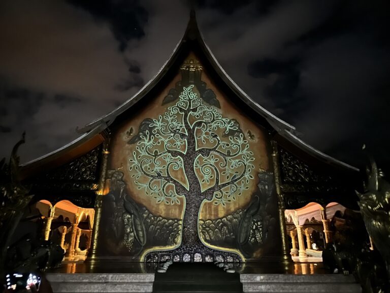 วัดสิรินธรวรารามภูพร้าว พระอุโบสถเรืองแสง อุบลราชธานี